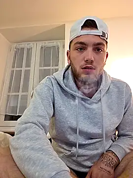 Snapshot of incr18 chatting on 19, 3, 2026 incr18 online show from 19, 3, 2026