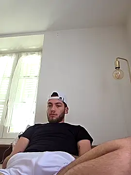 Snapshot of incr18 chatting on 31, 3, 2026 incr18 online show from 31, 3, 2026