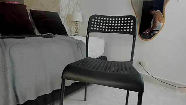 amatista  smith online show from 15, 11, 2025