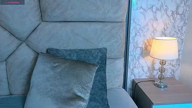 amatista  smith online show from 5, 3, 2026