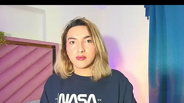 TomLondon  online show from 5, 11, 2025