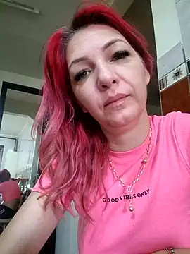 Snapshot of Evadesirex46 chatting on 25, 6, 2026 Evadesirex46 online show from 25, 6, 2026