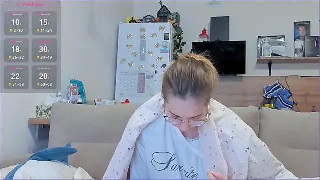 Girl alone home online show from 10, 4, 2026