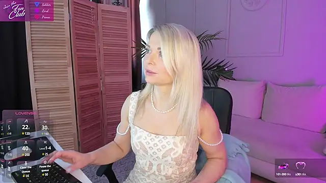 Snapshot of Gloria_Lovely chatting on 21, 2, 2025 Gloria Lovely online show from 21, 2, 2025
