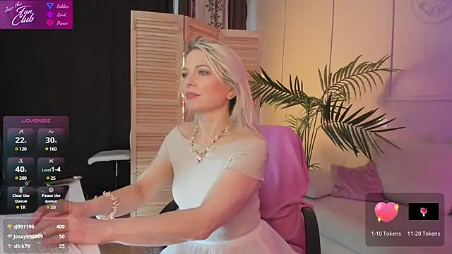 Snapshot of Gloria_Lovely chatting on 11, 3, 2025 Gloria Lovely online show from 11, 3, 2025