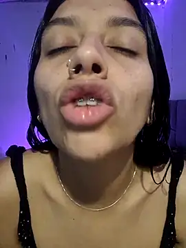 BrittanyDiaz online show from 19, 2, 2025