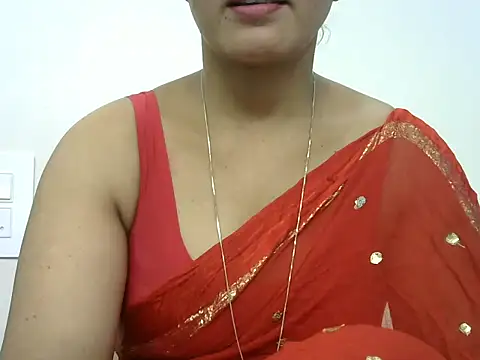 Snapshot of rashmika_reddy chatting on 5, 7, 2026 rashmika reddy online show from 5, 7, 2026
