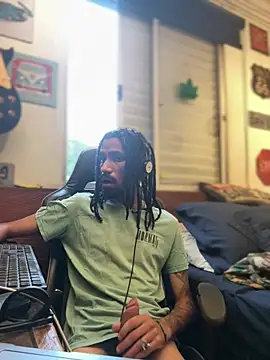 Snapshot of hotcamboy420 chatting on 18, 2, 2025 hotcamboy420 online show from 18, 2, 2025