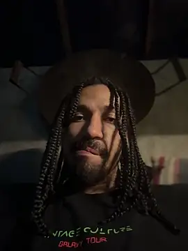 Snapshot of hotcamboy420 chatting on 21, 2, 2025 hotcamboy420 online show from 21, 2, 2025