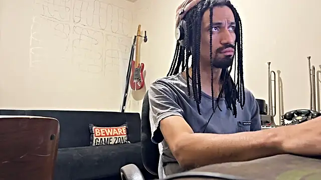 Snapshot of hotcamboy420 chatting on 23, 10, 2025 hotcamboy420 online show from 23, 10, 2025