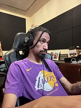 Snapshot of hotcamboy420 chatting on 18, 1, 2026 hotcamboy420 online show from 18, 1, 2026