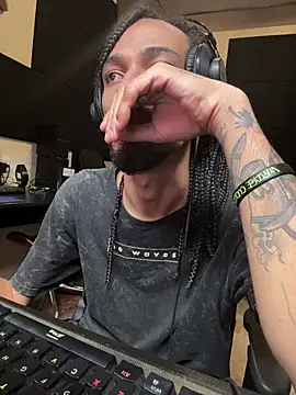 Snapshot of hotcamboy420 chatting on 27, 2, 2026 hotcamboy420 online show from 27, 2, 2026