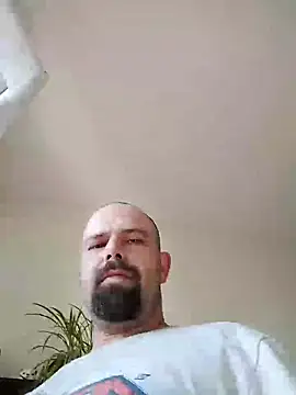 Snapshot of MichalS8613 chatting on 10, 5, 2026 MichalS8613 online show from 10, 5, 2026
