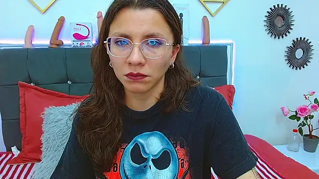 karlamorris  online show from 20, 2, 2025