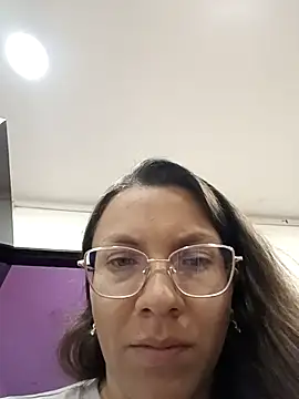 karlamorris  online show from 1, 10, 2025