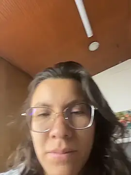 karlamorris  online show from 11, 4, 2026