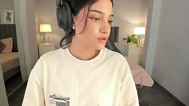 renee shelby  online show from 20, 3, 2025