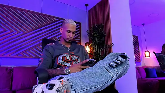 MagnusFrost online show from 25, 1, 2025