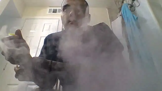 Snapshot of Houstonslong1 chatting on 18, 12, 2024 Houstonslong1 online show from 18, 12, 2024