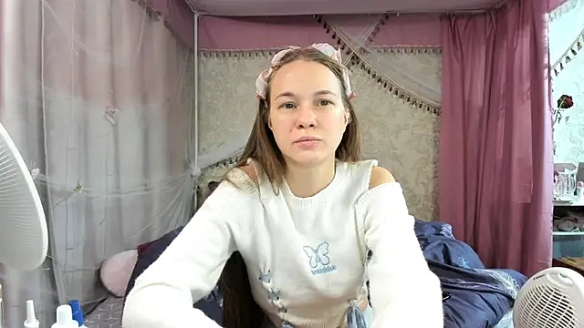 leila bambi  online show from 1, 3, 2026