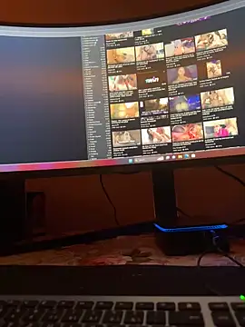 Snapshot of FunBoysex chatting on 8, 1, 2025 FunBoysex online show from 8, 1, 2025