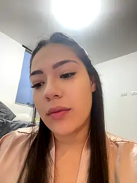 Latina vanessa online show from 14, 10, 2025