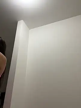 Latina vanessa online show from 24, 11, 2025