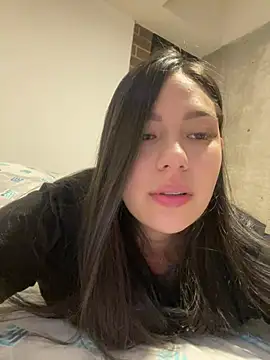 Latina vanessa online show from 25, 4, 2026