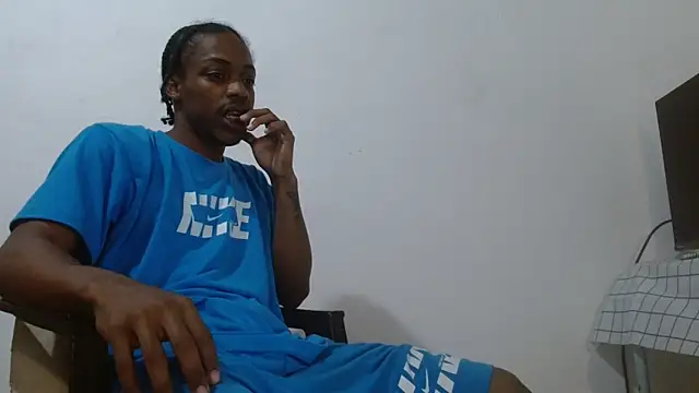 Larry-n-clouds online show from 15, 2, 2026