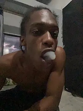 Snapshot of Larry-n-clouds chatting on 16, 6, 2026 Larry-n-clouds online show from 16, 6, 2026