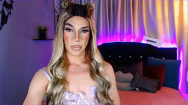 camila hootie online show from 23, 12, 2024