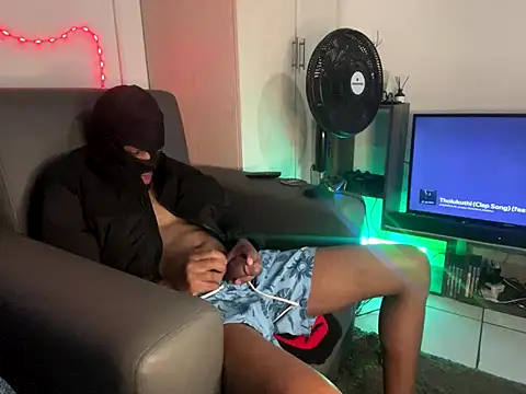 Snapshot of JaroDawg47 chatting on 7, 10, 2025 JaroDawg47 online show from 7, 10, 2025