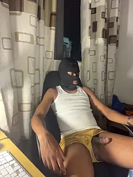 Snapshot of JaroDawg47 chatting on 14, 11, 2025 JaroDawg47 online show from 14, 11, 2025