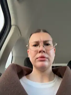 RinaCat online show from 31, 3, 2026