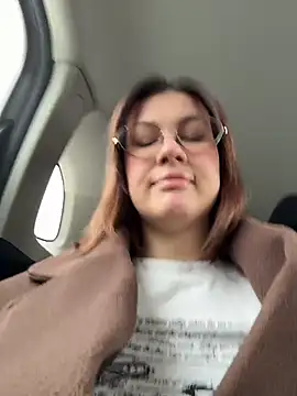 RinaCat online show from 8, 4, 2026