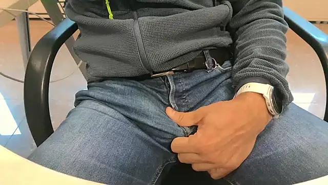 alessandroman2114 online show from 23, 10, 2025