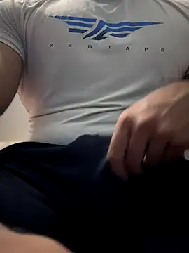 Snapshot of mrtoy121 chatting on 1, 12, 2025 mrtoy121 online show from 1, 12, 2025