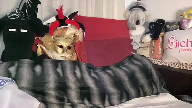 EroticVenetian online show from 3, 11, 2025