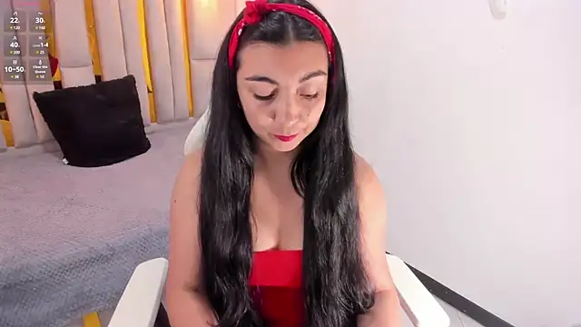 Karla hernandez  online show from 21, 1, 2025