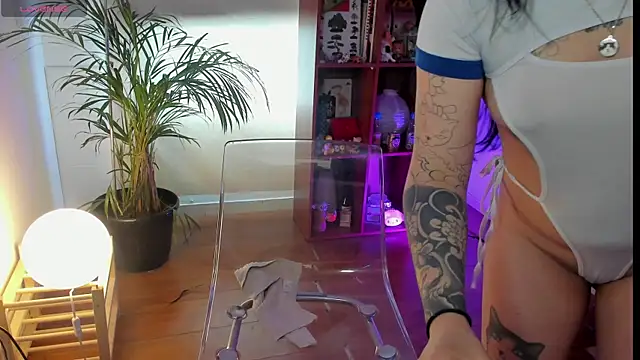 droolingdollfacee online show from 29, 4, 2026