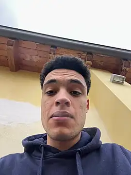 Snapshot of LukonPorn chatting on 1, 3, 2025 LukonPorn online show from 1, 3, 2025