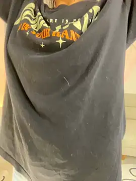 Snapshot of montmariana chatting on 17, 2, 2025 montmariana online show from 17, 2, 2025