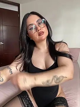 Snapshot of montmariana chatting on 18, 6, 2026 montmariana online show from 18, 6, 2026