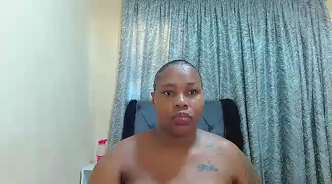 curvycloe1 online show from 19, 1, 2025