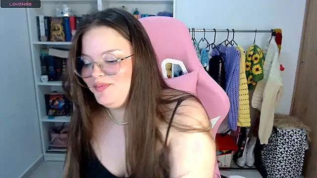 Gabiwaifu online show from 12, 11, 2025