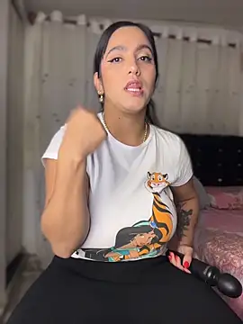 JazminTaylor online show from 5, 2, 2026