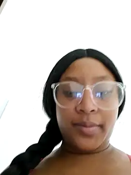 Snapshot of Adelehottman chatting on 6, 10, 2025 Adelehottman online show from 6, 10, 2025