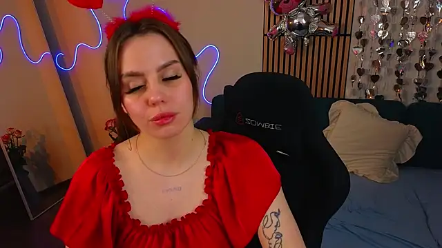 Snapshot of Aisha_Riley chatting on 13, 2, 2026 Aisha Riley online show from 13, 2, 2026