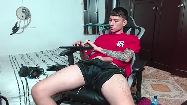 aaron blug online show from 19, 12, 2024