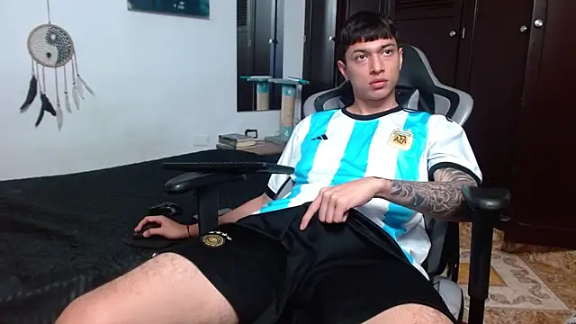 aaron blug online show from 27, 1, 2025